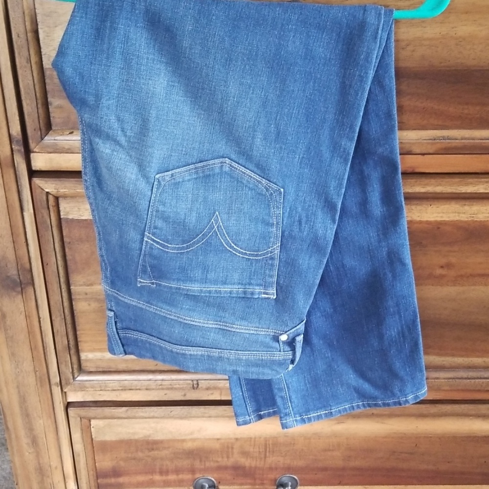 Jean capris